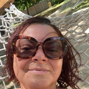 Meet your Posher, Alberta